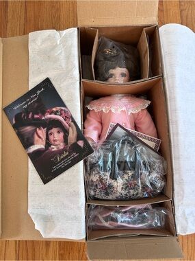 New in Box-The Ashton Drake Galleries Deirdre doll